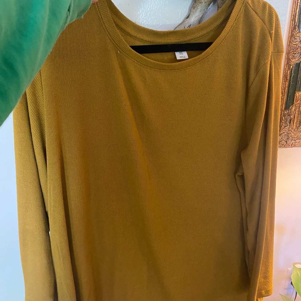 Woman’s old navy xx-large long sleeve